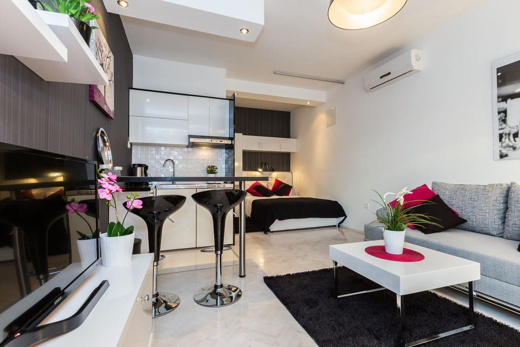 Apartments Elizabeth Biograd Na Moru Room photo