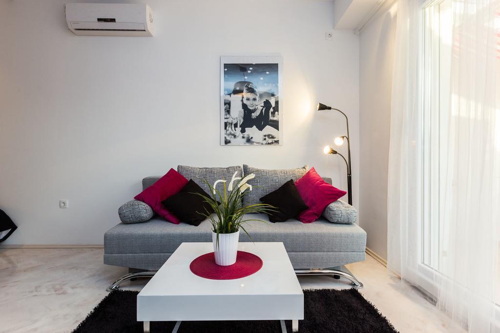 Apartments Elizabeth Biograd Na Moru Exterior photo